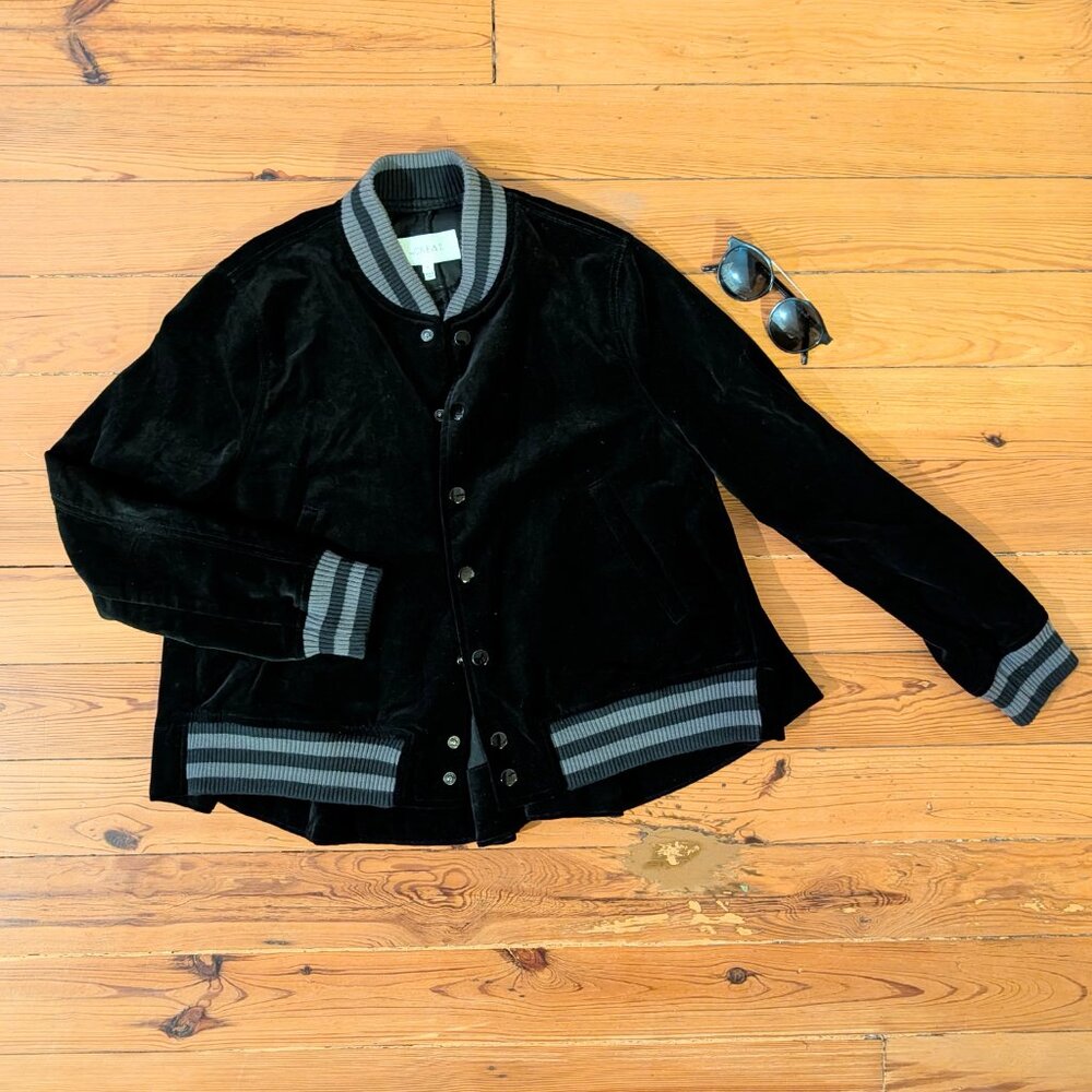 THE GREAT Velvet Stadium Jacket Black – 100% Cotton Velvet Bomber Size 0